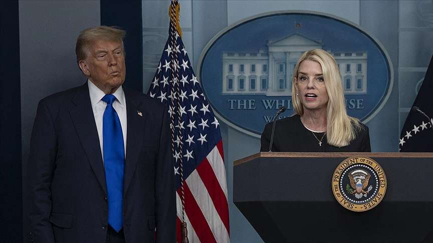 ABD Başkanı Trump, Adalet Bakanı Bondi'yi görevden aldığını duyurdu