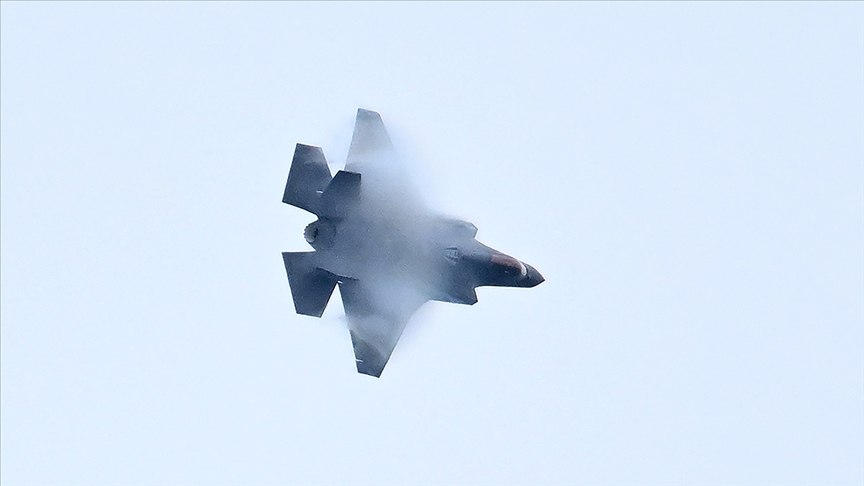 ABD'ye ait F-35 uçağı, İran semalarında hasar aldı ve acil iniş yaptı