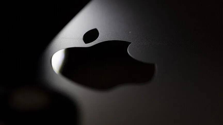 Apple, ilk katlanabilir telefonunu tanıttı: iPhone Duo