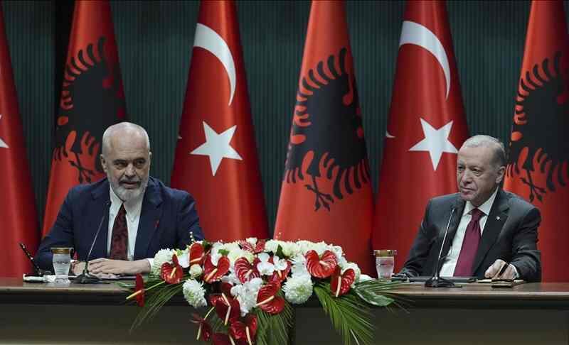 Arnavutluk Başbakanı Rama Gazze'de ateşkesin zamanı geldi. Türkiye vazgeçilmez bir aktördür
