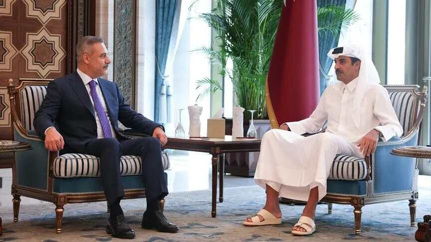 Bakan Fidan, Doha'da Katar Emiri Şeyh Temim tarafından kabul edildi