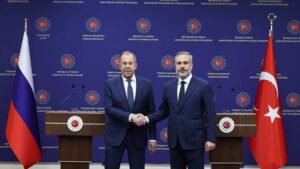 Bakan Fidan, Rus mevkidaşı Lavrov'la İsrail-İran çatışmasına ilişkin telefonda görüştü
