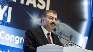 Bakan Koca Bölgeye gemi hastane göndermeye, Gazze'deRefah Sınır Kapısı'na yakın sahra hastaneleri kurmaya hazırız