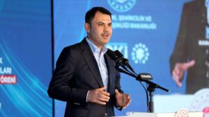 Bakan Kurum Gelecek hafta 350 bininci deprem konutunu teslim edeceğiz, yıl sonunda evine girmeyen depremzede kalmayacak