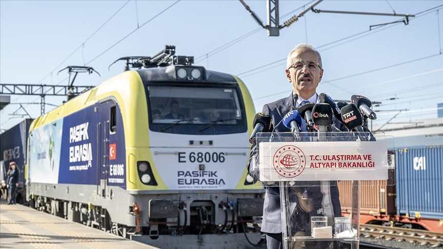Bakan Uraloğlu İhracat treni toplam 1549 kilometre yol kat edecek