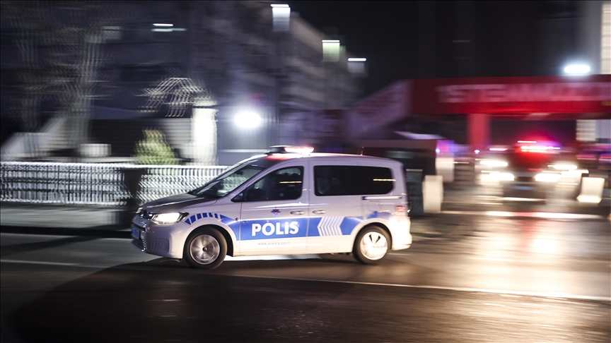 Başakşehir'de Cübbeli Ahmet Hocaya darp girişiminde bulunan zanlı yakalandı