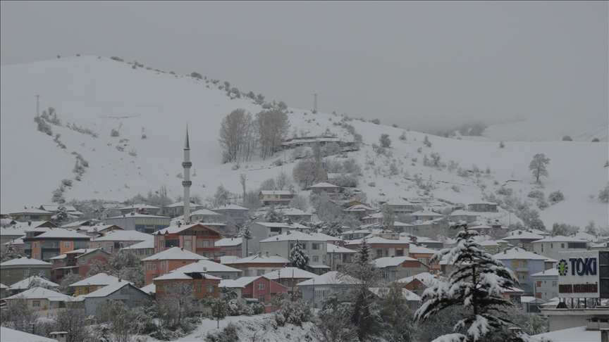 Bazı illerde kar etkili oluyor