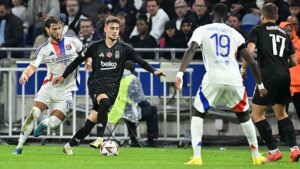 Beşiktaş, Fransa'da 3 puanı tek golle aldı Olimpik Lyon 0-1 Beşiktaş