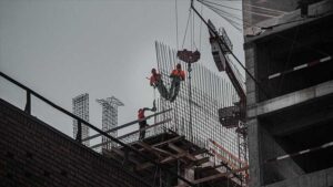 Binalardaki deprem hasarlarından inşaat ustalarını da sorumlu tutacak düzenlemede sona gelindi