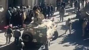 Bolivya Devlet Başkanı Arce, ülkede bazı askeri birliklerin usulsüz şekilde harekete geçirildiğini duyurdu