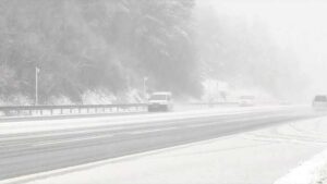 Bolu Dağı ile Ankara arasında kar etkili oluyor