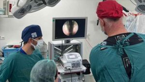 Bursa'da tam kapalı bel fıtığı ameliyatlarıyla hastalar kısa sürede taburcu ediliyor