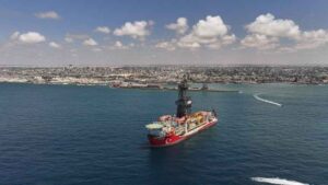 Çağrı Bey derin deniz sondaj gemisi Somali'ye ulaştı
