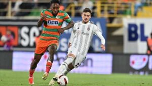 Corendon Alanyaspor-Beşiktaş maçı 1-1 berabere sona erdi