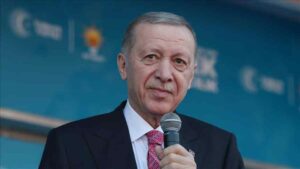 Cumhurbaşkanı Erdoğan 3-5 belediye alacağız diye siyasi bölücülere bu derece teslim olunmaz