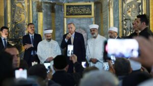Cumhurbaşkanı Erdoğan Ayasofya'nın dirilişi tekrar hayırlı olsun