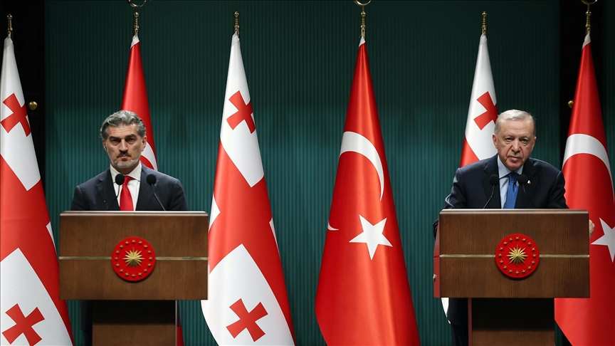 Cumhurbaşkanı Erdoğan Bakü-Tiflis-Kars Demiryolu'nun tam kapasite çalışmaya başlaması ehemmiyet arz etmektedir