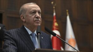 Cumhurbaşkanı Erdoğan Bayrağımıza uzanan o kirli elleri muhakkak bulacak, bunun hesabını o hainlerden mutlaka soracağız
