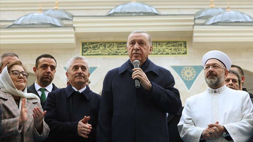 Cumhurbaşkanı Erdoğan: Camilerimiz, tevhidin olduğu kadar vahdetin, birlik ve beraberliğin sembolüdür