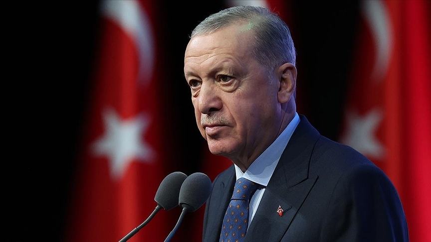 Cumhurbaşkanı Erdoğan, Erzincan'da maden ocağındaki toprak kaymasına ilişkin Vali Aydoğdu'dan bilgi aldı