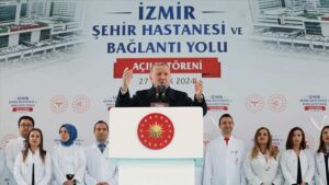 Cumhurbaşkanı Erdoğan Önümüzdeki ay kamuya 35 bin sağlık personeli alacağız
