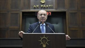Cumhurbaşkanı Erdoğan Vatandaşlarımız deprem konutlarına çok uygun şartlarla faizsiz, sabit fiyatlarla kavuşacak