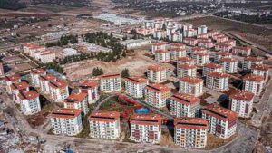 Deprem bölgesinde yapımı süren ve ihale aşamasındaki konut sayısı 307 bini aştı