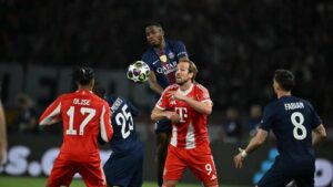 "Devler Ligi"nde tarihe geçen maçı PSG kazandı