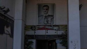 Devrik lider Esed, Rus üssüne sığındığını ve Moskova'nın talimatıyla Rusya'ya götürüldüğünü savundu