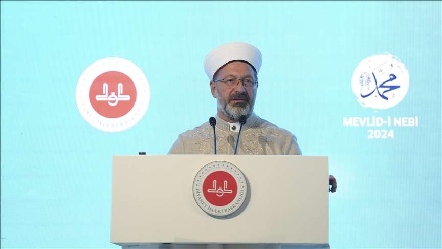 Diyanet İşleri Başkanı Erbaş İslam ile gençliğin heyecanı buluştuğunda yeryüzünün güzelleşeceğine inanıyoruz