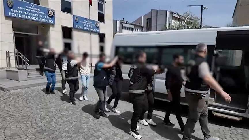 Dolandırıcılık şebekesine yönelik 17 ildeki operasyonlarda 73 şüpheli tutuklandı