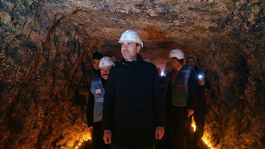 Enerji ve Tabii Kaynaklar Bakanı Bayraktar Türkiye, nadir toprak elementi üretebilen 5 ülkeden biri olacak