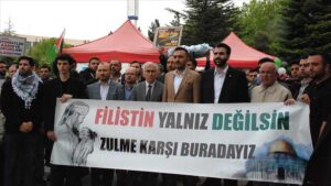Eskişehir’de üniversite öğrencileri Filistin'e destek için “Nöbet Çadırı” açılışını yaptı