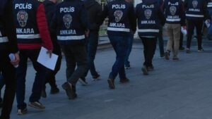 FETÖ'nün emniyet mahrem yapılanmasına yönelik soruşturmada 33 şüpheli gözaltına alındı