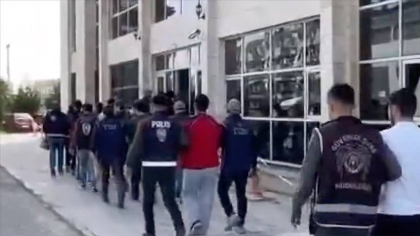 FETÖ'ye yönelik Kıskaç-17 operasyonlarında 45 şüpheli yakalandı