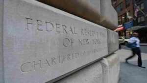 Fed tutanakları, yetkililerin çoğunluğunun 50 baz puanlık faiz indirimini desteklediğini gösterdi
