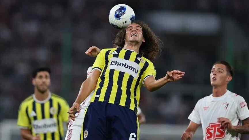 Fenerbahçe, UEFA Şampiyonlar Ligi'nde 3. eleme turuna yükseldi