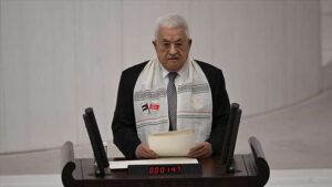 Filistin Devlet Başkanı Abbas Hiçbir çözüm yolu kalmadı, tüm Filistin yönetimi üyeleri Gazze'ye gitme kararı aldık