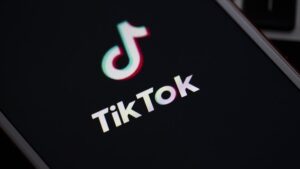 Fransa'da TikTok'a "reşit olmayanları intihara sürüklediği" şüphesiyle ön soruşturma