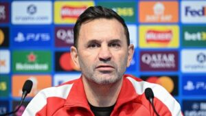 Galatasaray Teknik Direktörü Buruk Kazanıp ilk 16'nın içine girmek için elimizden geleni yapacağız