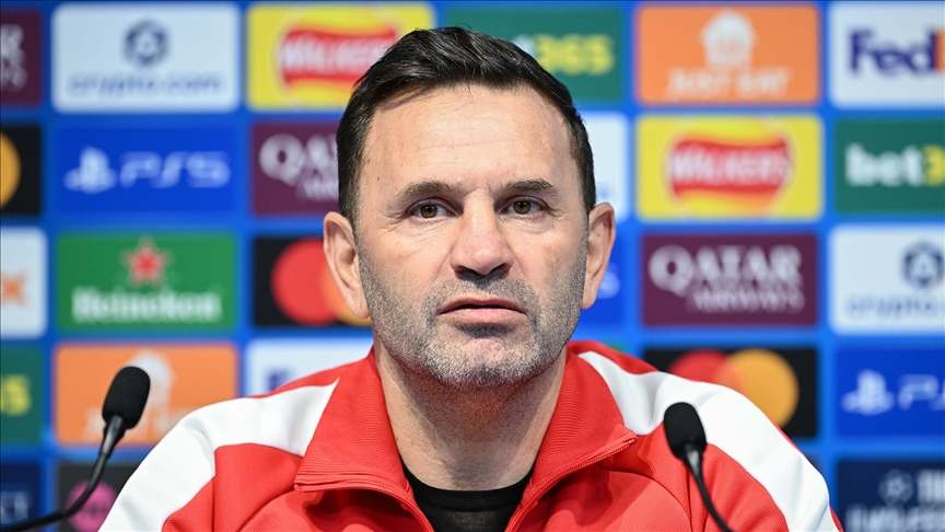 Galatasaray Teknik Direktörü Buruk Kazanıp ilk 16'nın içine girmek için elimizden geleni yapacağız