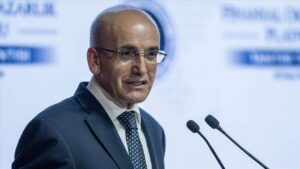 Hazine ve Maliye Bakanı Şimşek Son dönemde hızlanan KKM'den çıkışın sürmesini bekliyoruz