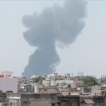 Hindistan'ın Gucerat eyaletinde 242 kişiyi taşıyan yolcu uçağı düştü