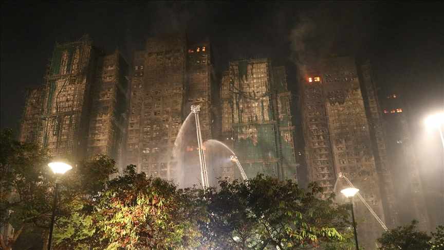 Hong Kong'da sitede çıkan yangında ölenlerin sayısı 94'e yükseldi