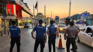“Huzur İstanbul uygulamasında 1018 şüpheli yakalandı