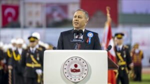 İçişleri Bakanı Yerlikaya Dağdaki teröristlerin de şehirlerdeki eşkıyaların da nefeslerini kesiyoruz