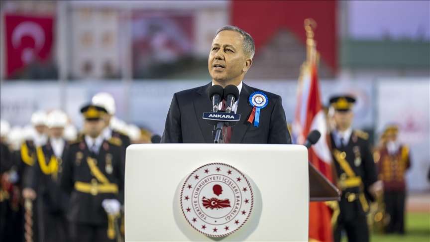 İçişleri Bakanı Yerlikaya Dağdaki teröristlerin de şehirlerdeki eşkıyaların da nefeslerini kesiyoruz