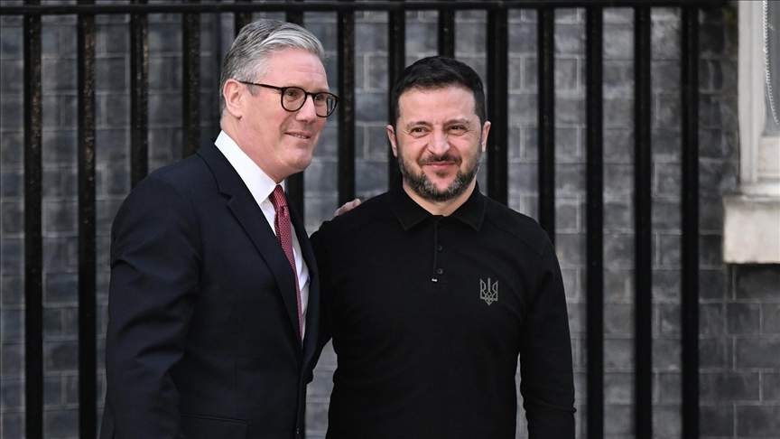 İngiltere Başbakanı Starmer, Ukrayna konulu zirve öncesi Zelenskiy ile bir araya geldi