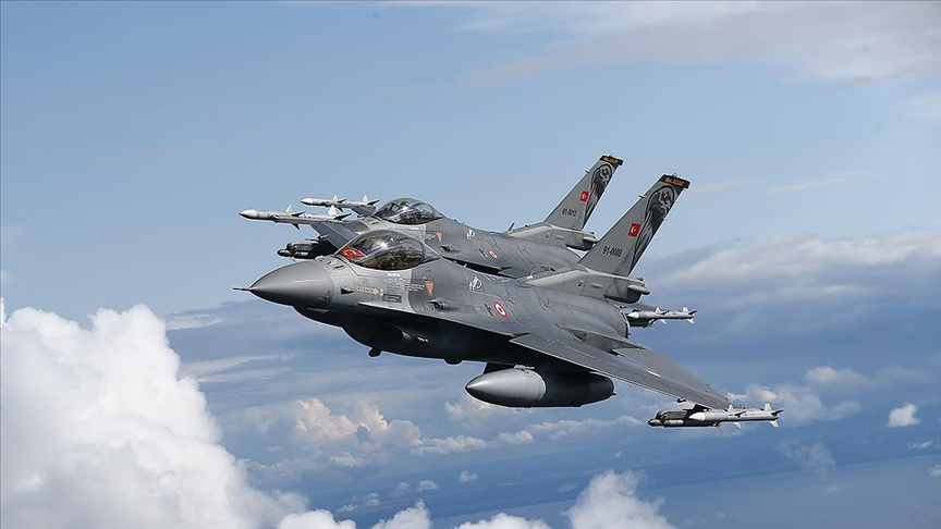 Irak'ın ve Suriye'nin kuzeyinde 17 PKKYPG'li terörist etkisiz hale getirildi