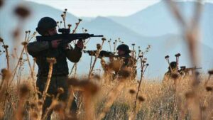 Irak'ın ve Suriye'nin kuzeyinde 4 PKKYPG'li terörist etkisiz hale getirildi
